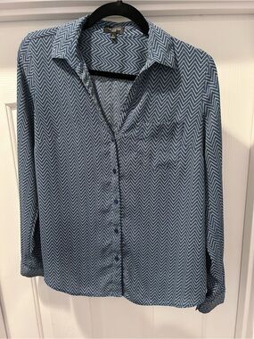 The Limited Blue Chevron Button-Up Blouse